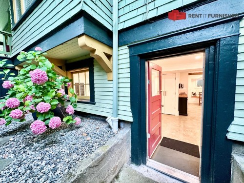 2036 15Th Avenue W, Vancouver, BC - Outdoor