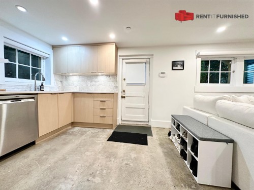 2036 15Th Avenue W, Vancouver, BC - Indoor