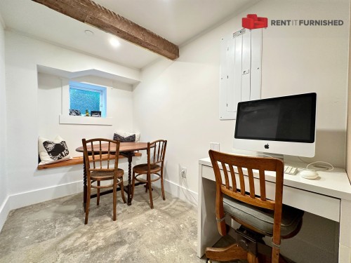 2036 15Th Avenue W, Vancouver, BC - Indoor