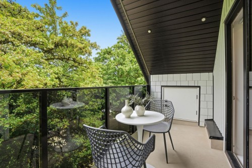 1-2438 20Th Avenue E, Vancouver, BC - Outdoor With Exterior