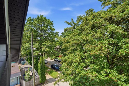 1-2438 20Th Avenue E, Vancouver, BC - Outdoor