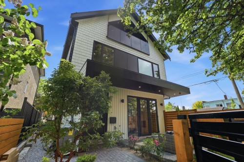 1-2438 20Th Avenue E, Vancouver, BC - Outdoor