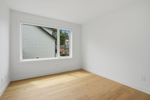 2-2438 20Th Avenue E, Vancouver, BC - Indoor Photo Showing Other Room