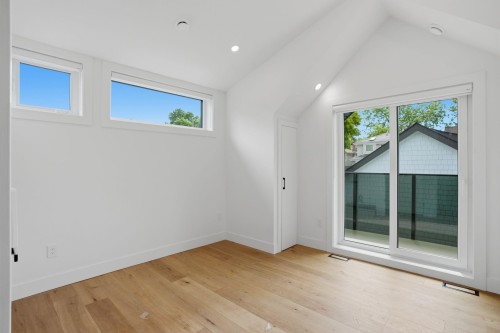 2-2438 20Th Avenue E, Vancouver, BC - Indoor Photo Showing Other Room