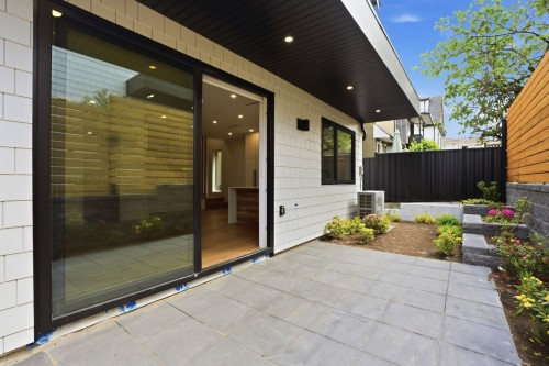 2-2438 20Th Avenue E, Vancouver, BC - Outdoor With Exterior
