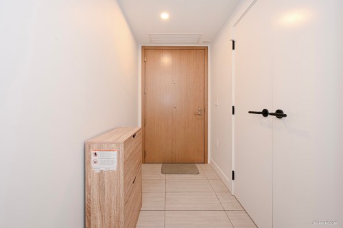 308-5058 Joyce Street, Vancouver, BC - Indoor Photo Showing Other Room