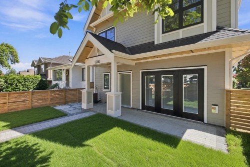 3206 Georgia Street E, Vancouver, BC - Outdoor