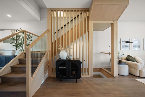 3114 Woodbine Drive, North Vancouver, BC - Indoor Photo Showing Other Room