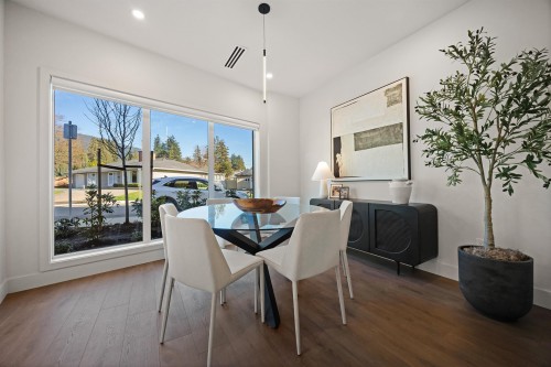 3114 Woodbine Drive, North Vancouver, BC - Indoor Photo Showing Dining Room