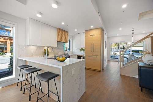 3114 Woodbine Drive, North Vancouver, BC - Indoor Photo Showing Kitchen With Upgraded Kitchen