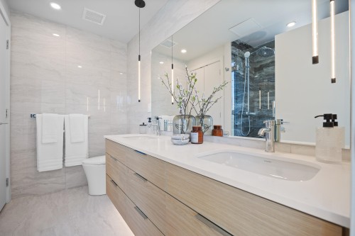 3114 Woodbine Drive, North Vancouver, BC - Indoor Photo Showing Bathroom