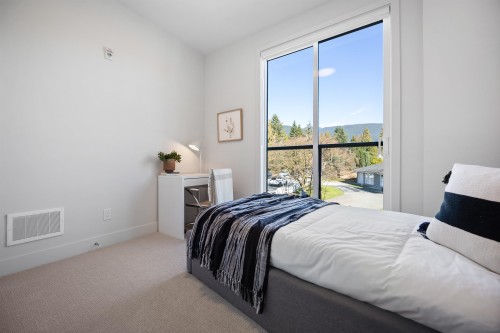 3114 Woodbine Drive, North Vancouver, BC - Indoor Photo Showing Bedroom