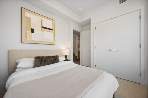3114 Woodbine Drive, North Vancouver, BC - Indoor Photo Showing Bedroom