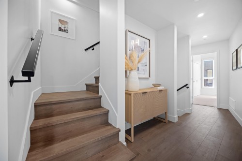 3114 Woodbine Drive, North Vancouver, BC - Indoor Photo Showing Other Room