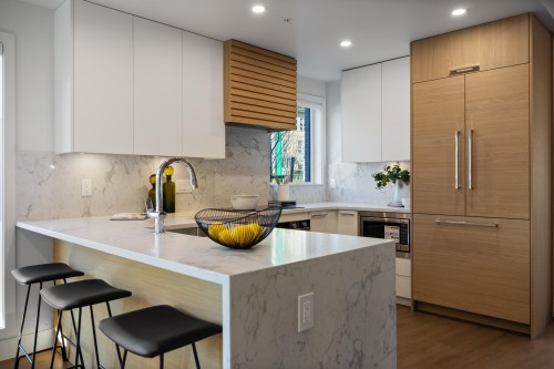 3114 Woodbine Drive, North Vancouver, BC - Indoor Photo Showing Kitchen With Double Sink With Upgraded Kitchen