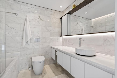 1606-1482 Robson Street, Vancouver, BC - Indoor Photo Showing Bathroom