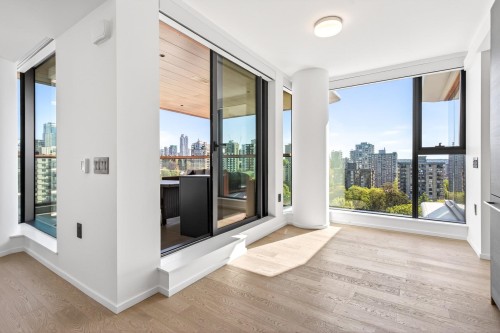 1606-1482 Robson Street, Vancouver, BC - Indoor Photo Showing Other Room