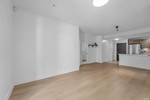 120-5777 Birney Avenue, Vancouver, BC - Indoor Photo Showing Kitchen
