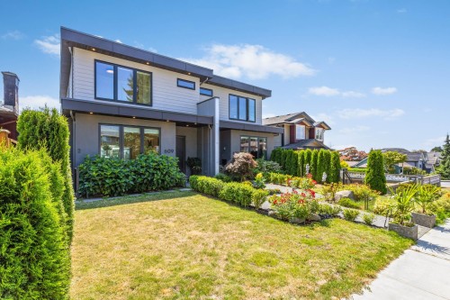 609 4Th Street E, North Vancouver, BC - Outdoor