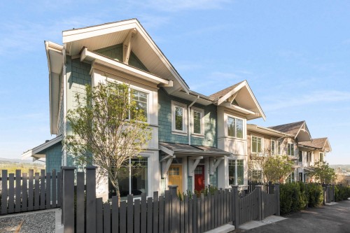 105-1301 Brewster Drive, Coquitlam, BC - Outdoor