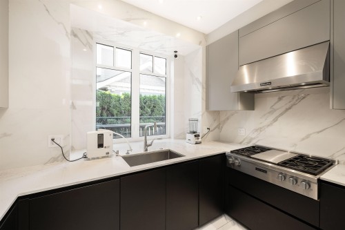 1239 40Th Avenue W, Vancouver, BC - Indoor Photo Showing Kitchen With Upgraded Kitchen