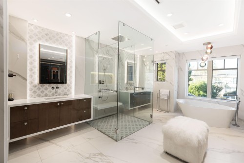 1239 40Th Avenue W, Vancouver, BC - Indoor Photo Showing Bathroom