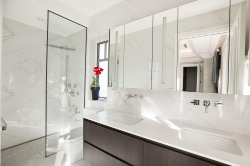 1239 40Th Avenue W, Vancouver, BC - Indoor Photo Showing Bathroom