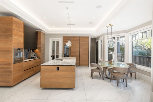 1239 40Th Avenue W, Vancouver, BC - Indoor