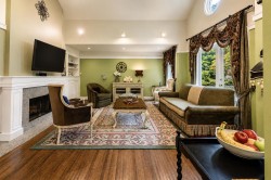 1588 29th Avenue W Vancouver, BC V6J 2Z2