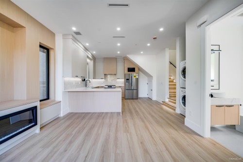 1-2636 Mcgill Street, Vancouver, BC - Indoor Photo Showing Kitchen