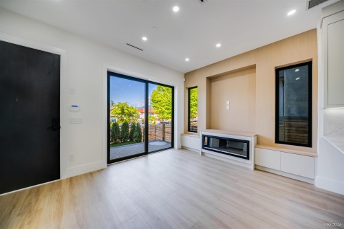 1-2636 Mcgill Street, Vancouver, BC - Indoor Photo Showing Other Room