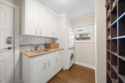 10131 Hollywell Drive, Richmond, BC - Indoor
