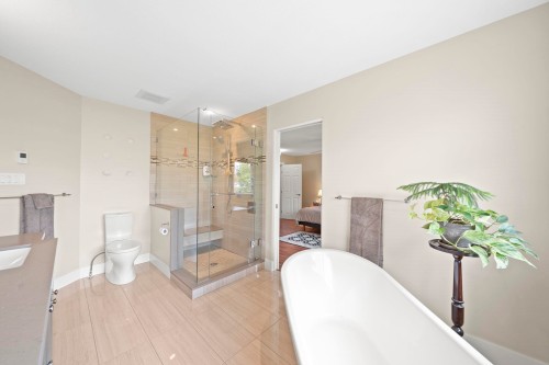 10131 Hollywell Drive, Richmond, BC - Indoor Photo Showing Bathroom