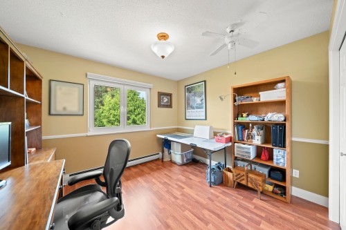 10131 Hollywell Drive, Richmond, BC - Indoor Photo Showing Office