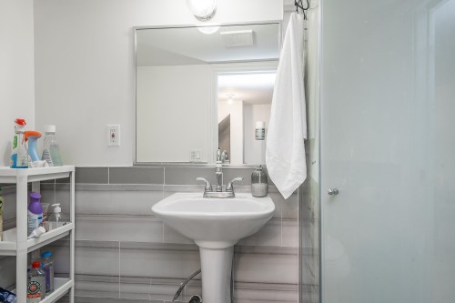 4476 Beatrice Street, Vancouver, BC - Indoor
