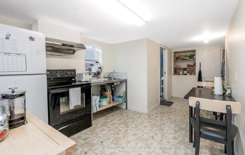 4476 Beatrice Street, Vancouver, BC - Indoor