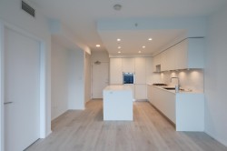 3608-3809 Evergreen Place Burnaby, BC V3J 0M1
