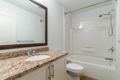 1250 Coast Meridian Road, Coquitlam, BC - Indoor Photo Showing Bathroom
