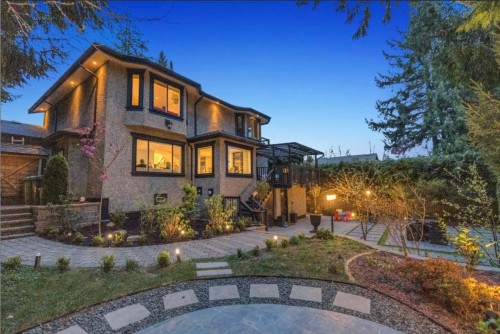 3263 Norwood Avenue, North Vancouver, BC - Outdoor