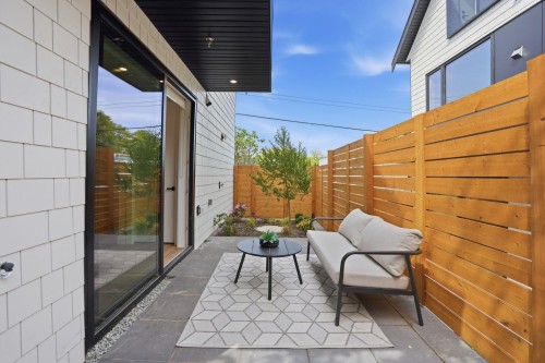 2436 20Th Avenue E, Vancouver, BC 