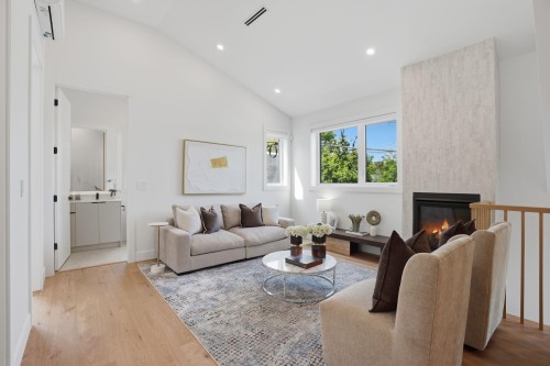 2436 20Th Avenue E, Vancouver, BC 