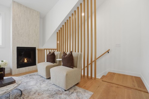 2436 20Th Avenue E, Vancouver, BC 