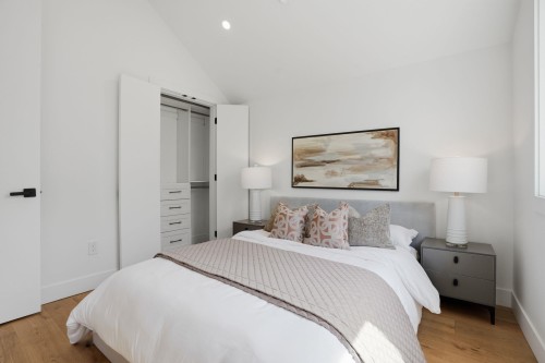 2436 20Th Avenue E, Vancouver, BC 
