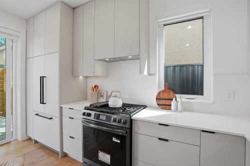 2436 20Th Avenue E, Vancouver, BC 