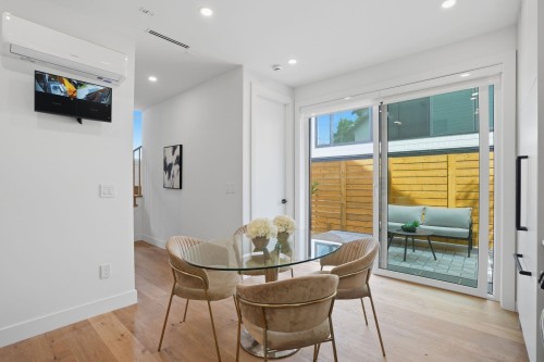 2436 20Th Avenue E, Vancouver, BC 