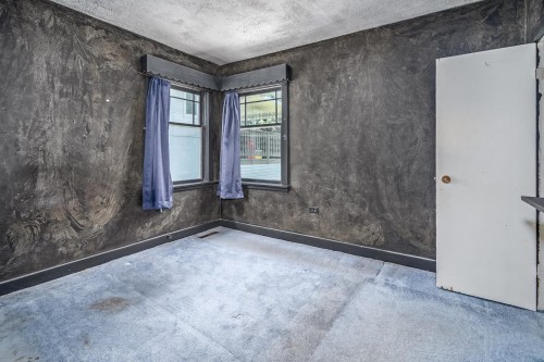1963 Fraser Avenue, Port Coquitlam, BC - Indoor Photo Showing Other Room