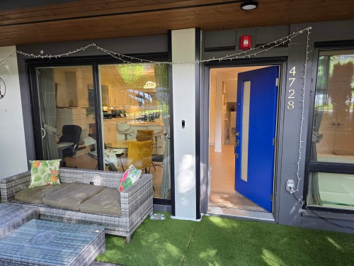 4728 Duchess Street, Vancouver, BC - Outdoor With Deck Patio Veranda With Exterior