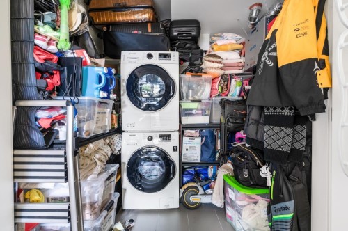 4728 Duchess Street, Vancouver, BC - Indoor Photo Showing Laundry Room