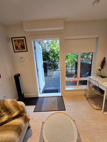 4728 Duchess Street, Vancouver, BC - Indoor