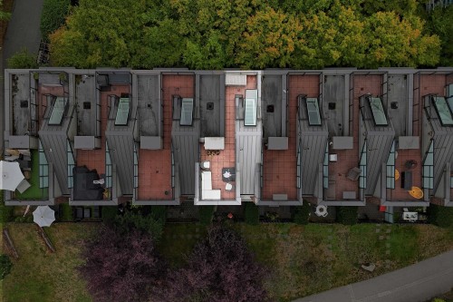27-230 Salter Street, New Westminster, BC - Outdoor